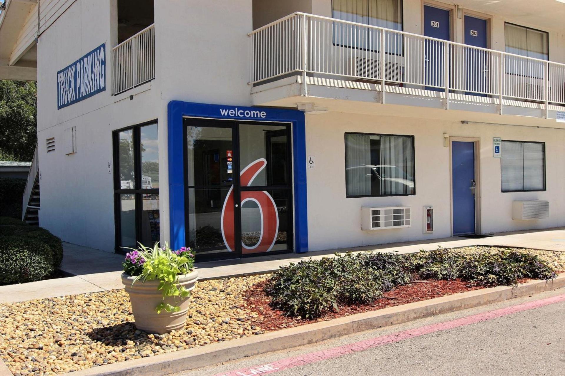 Motel 6-Abilene, TX photo 5