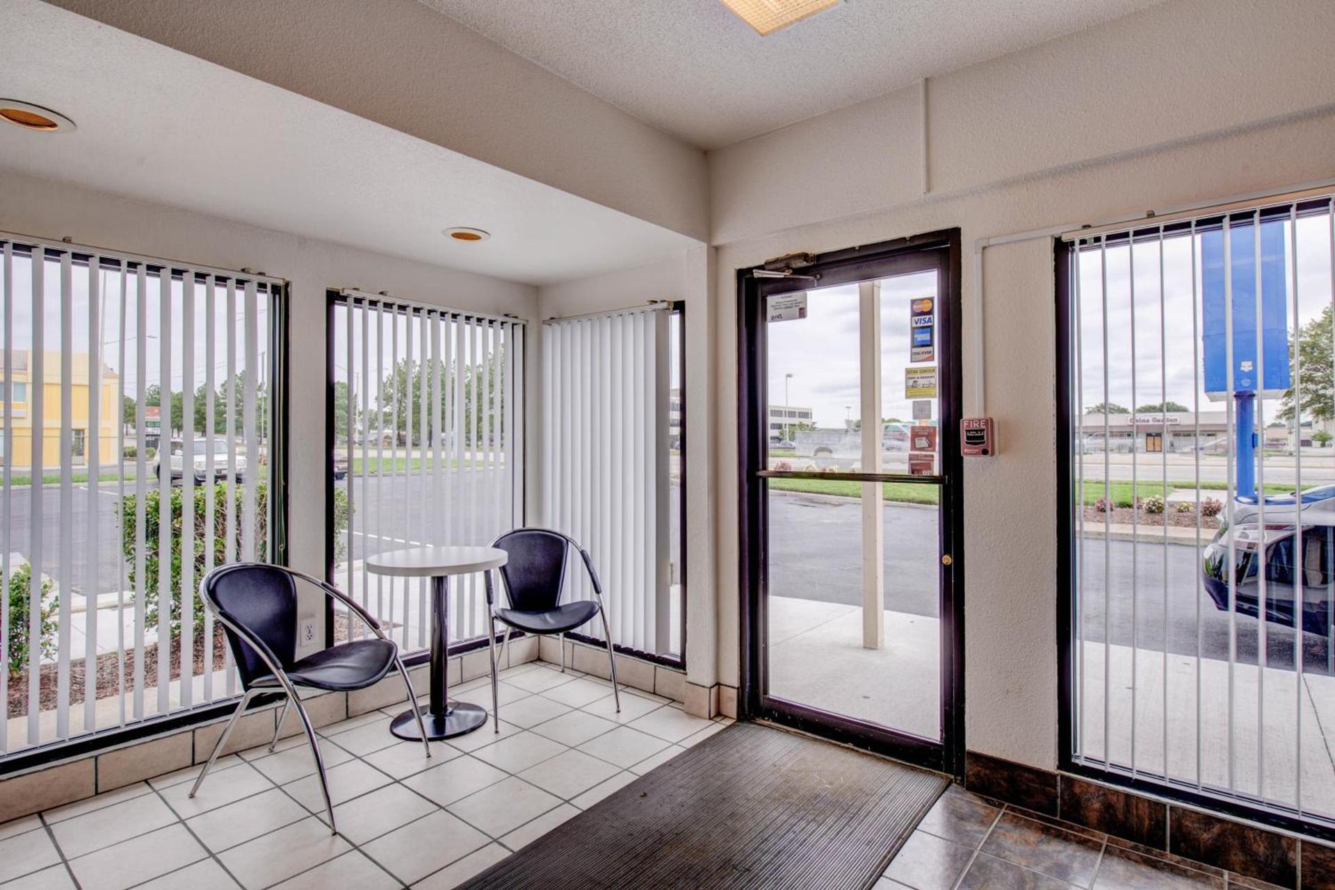 Travelodge by Wyndham Norfolk Airport photo 43