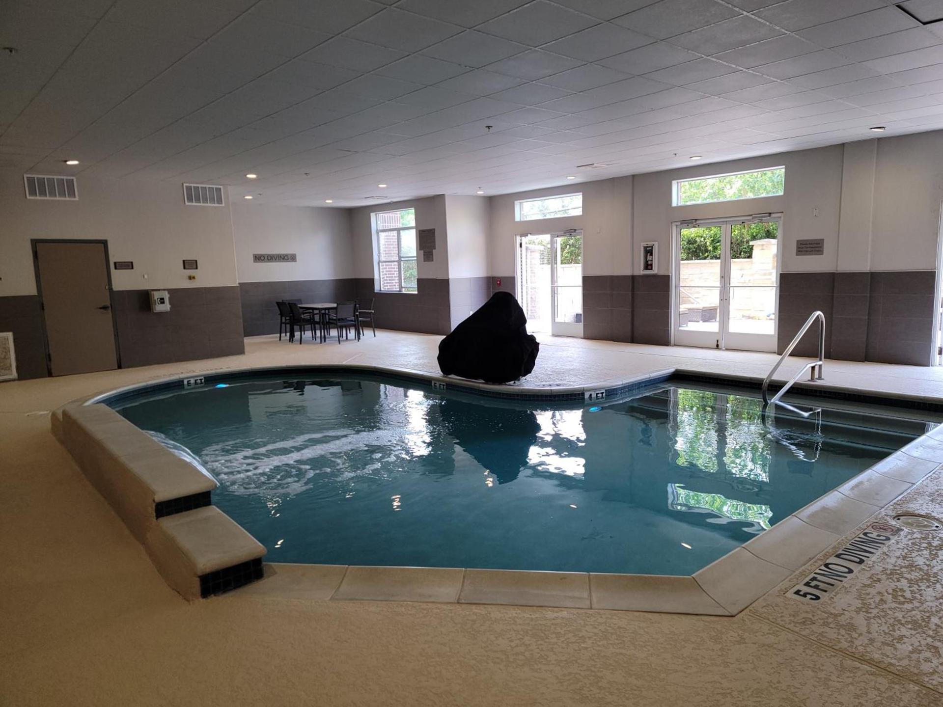 Country Inn & Suites by Radisson, Humble IAH East photo 43