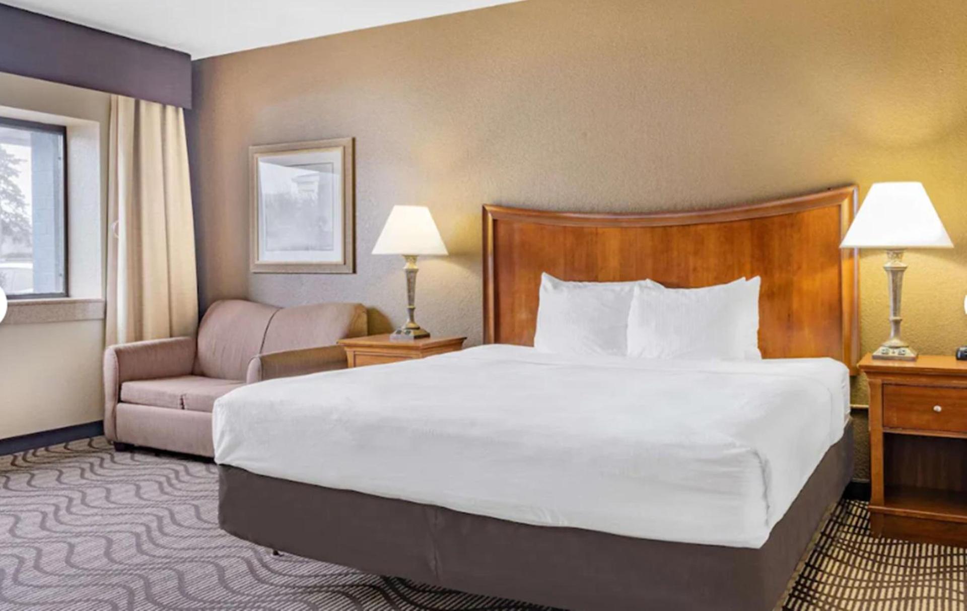 La Quinta by Wyndham Minneapolis-Minnetonka photo 35