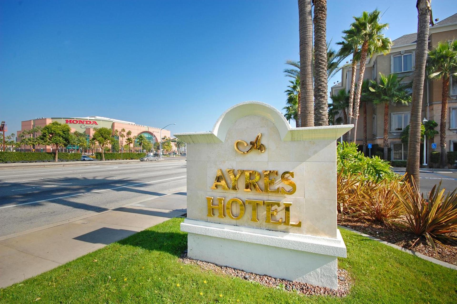 Ayres Hotel Anaheim photo 1