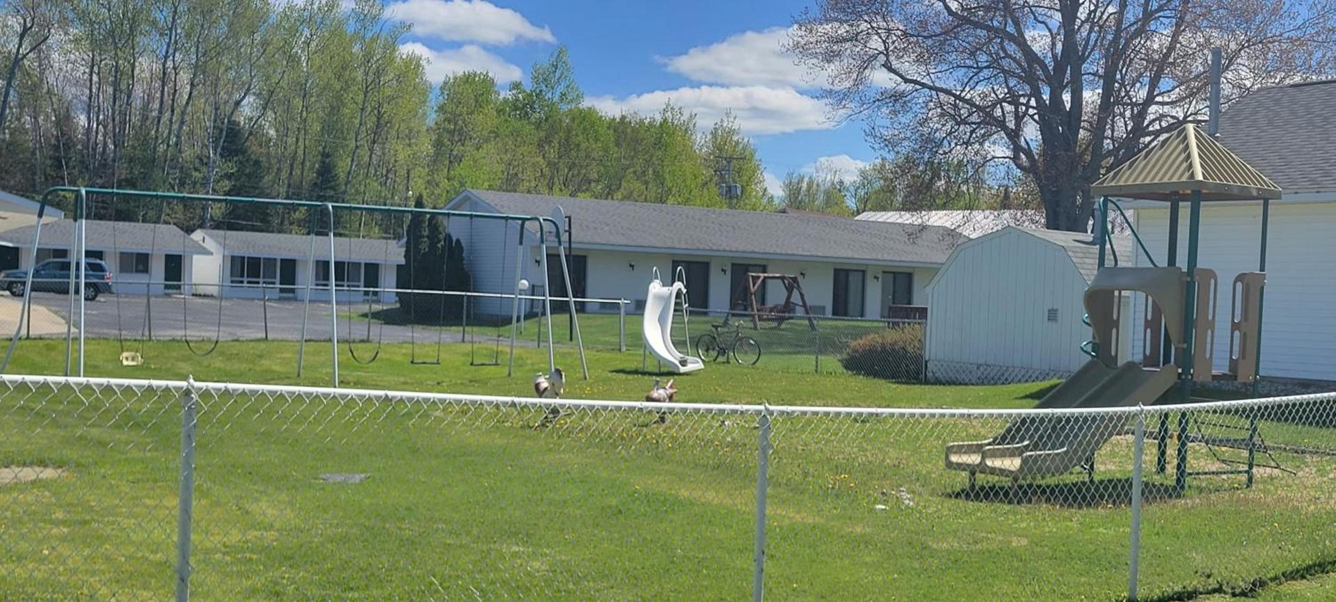 Mackinaw Budget Inn photo 18