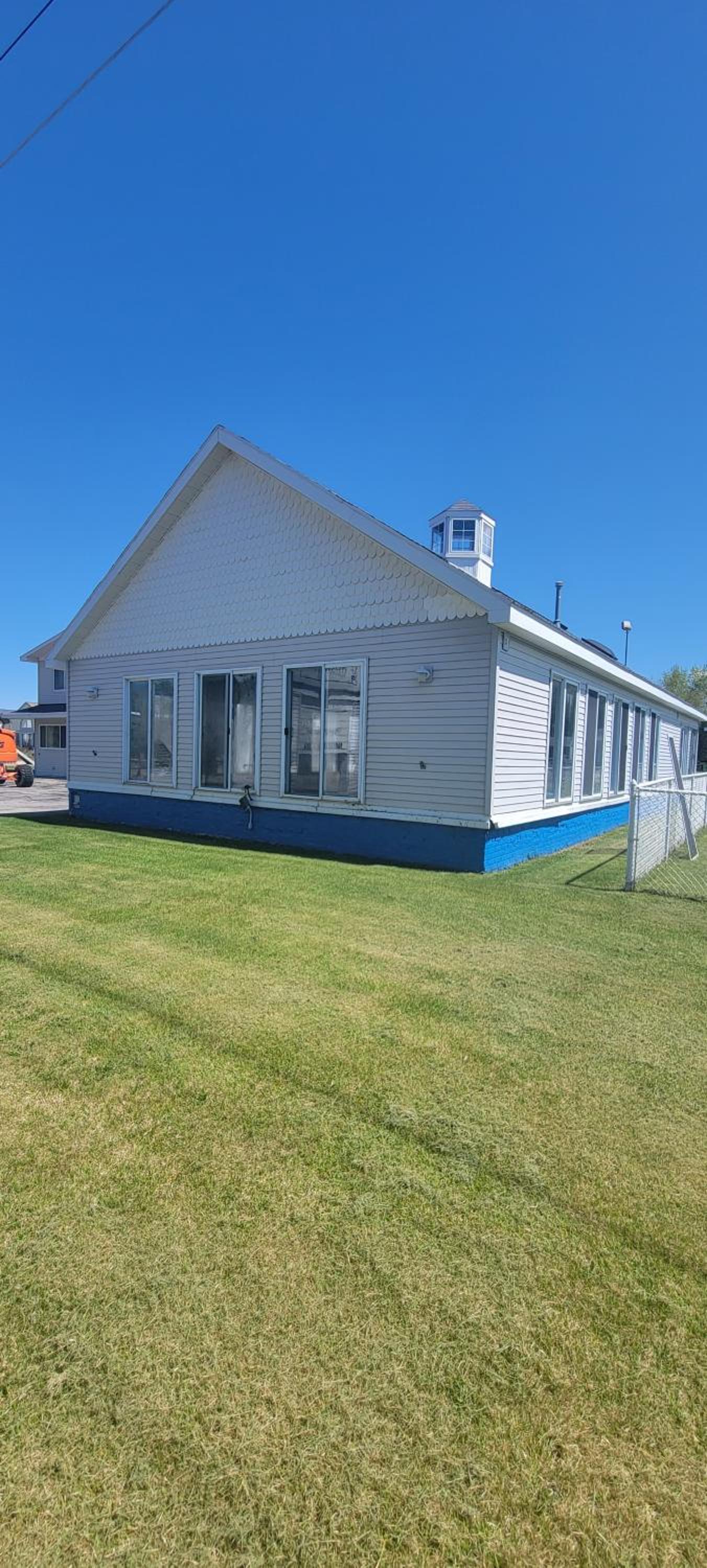 Mackinaw Budget Inn photo 24
