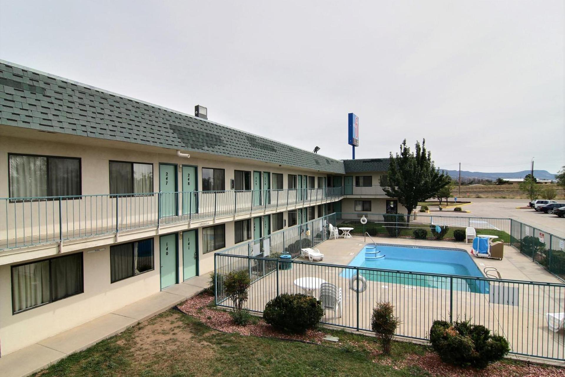 Travelodge by Wyndham Raton photo 25