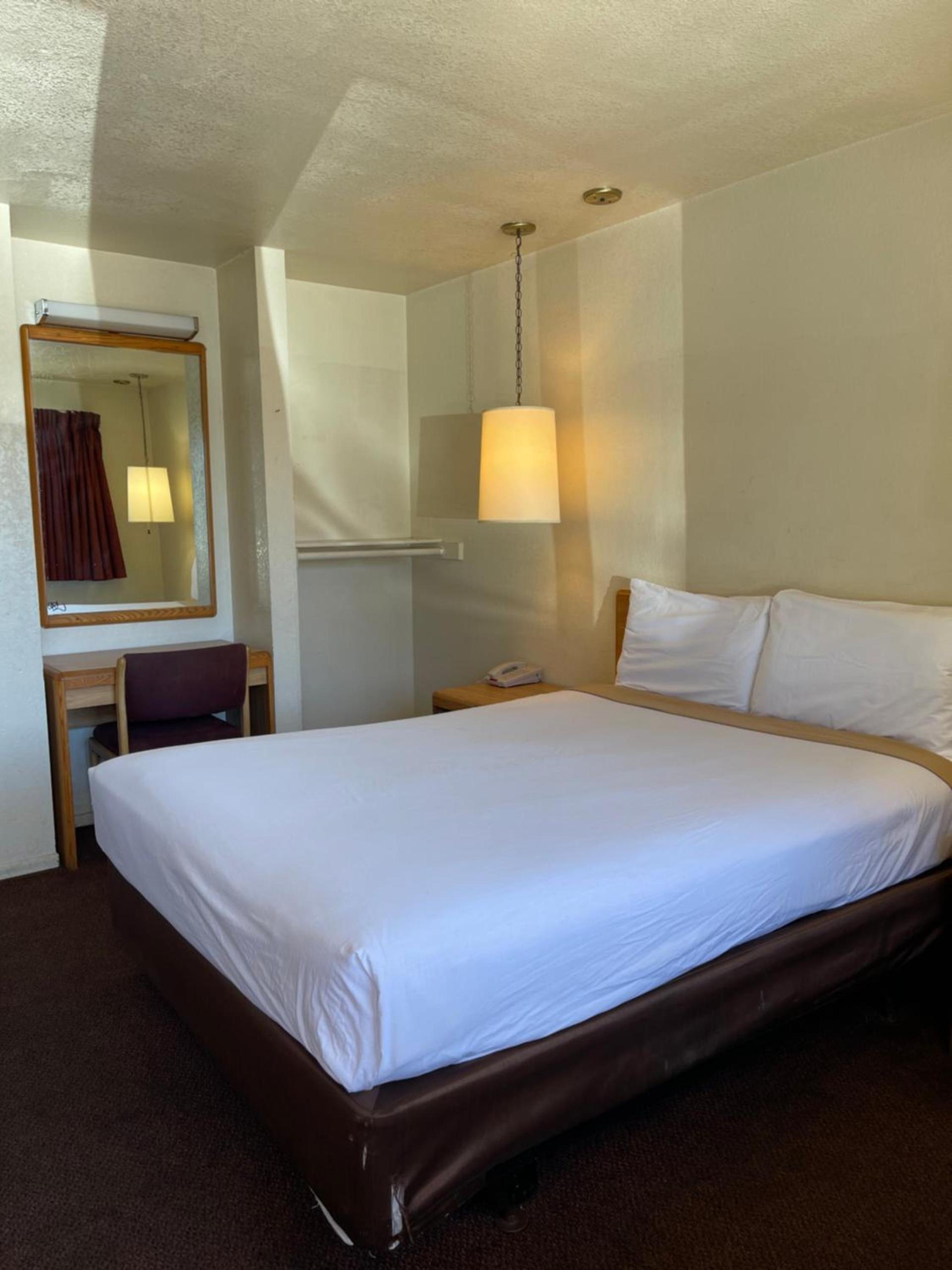 Palms Inn & Suites photo 9