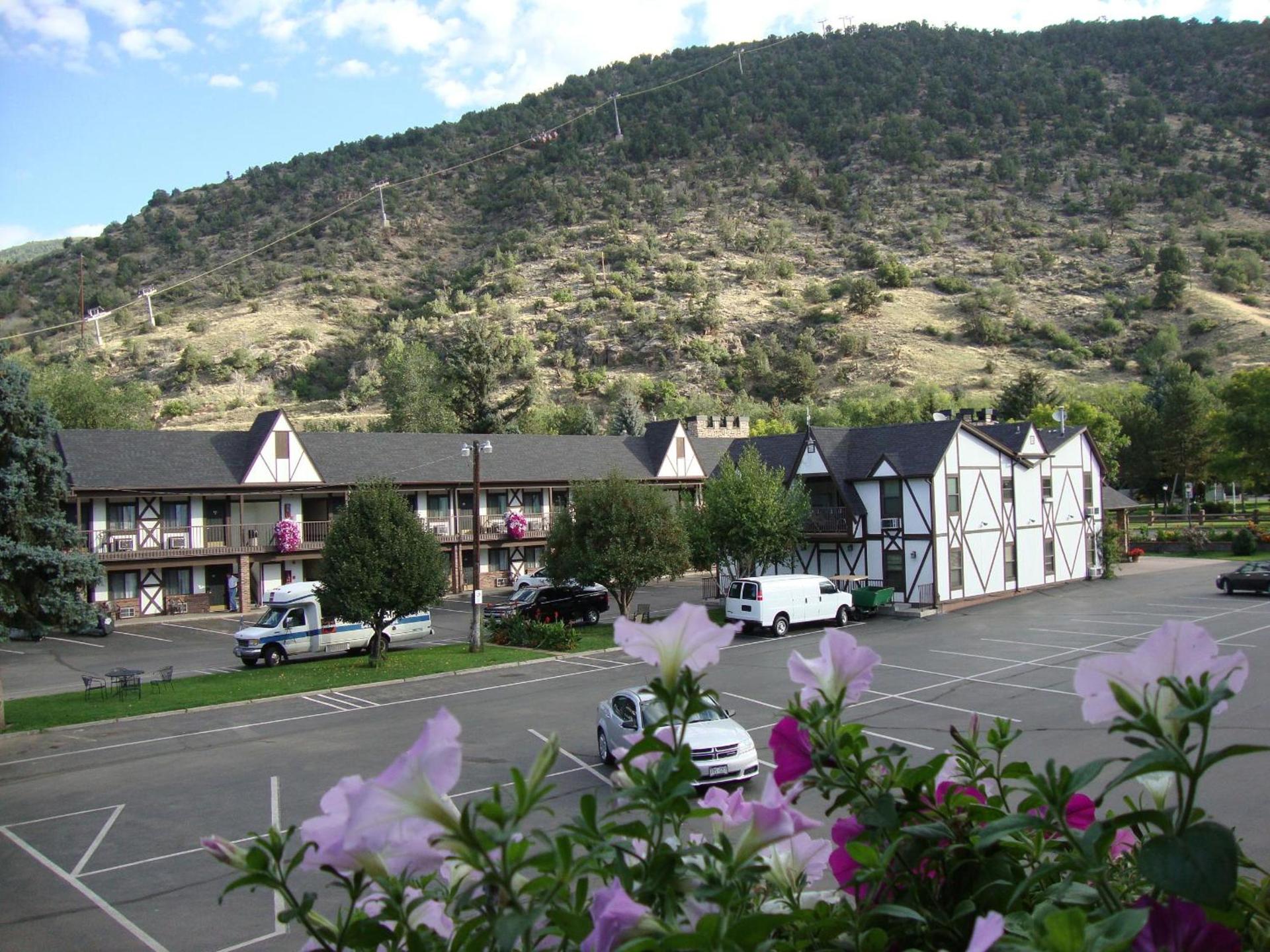 Silver Spruce Inn photo 4