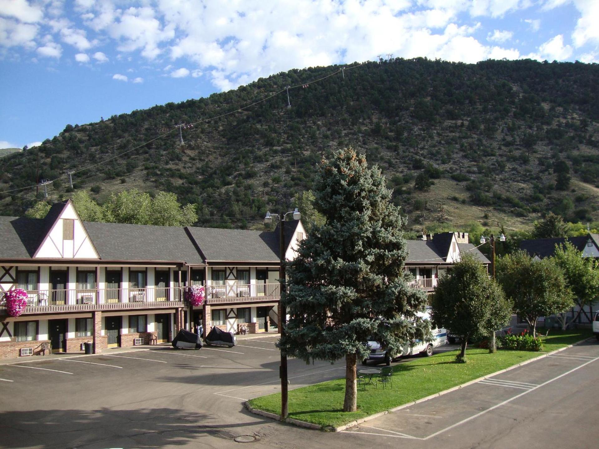 Silver Spruce Inn photo 5