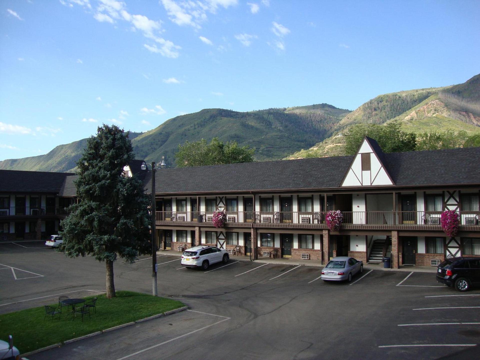Silver Spruce Inn photo 6