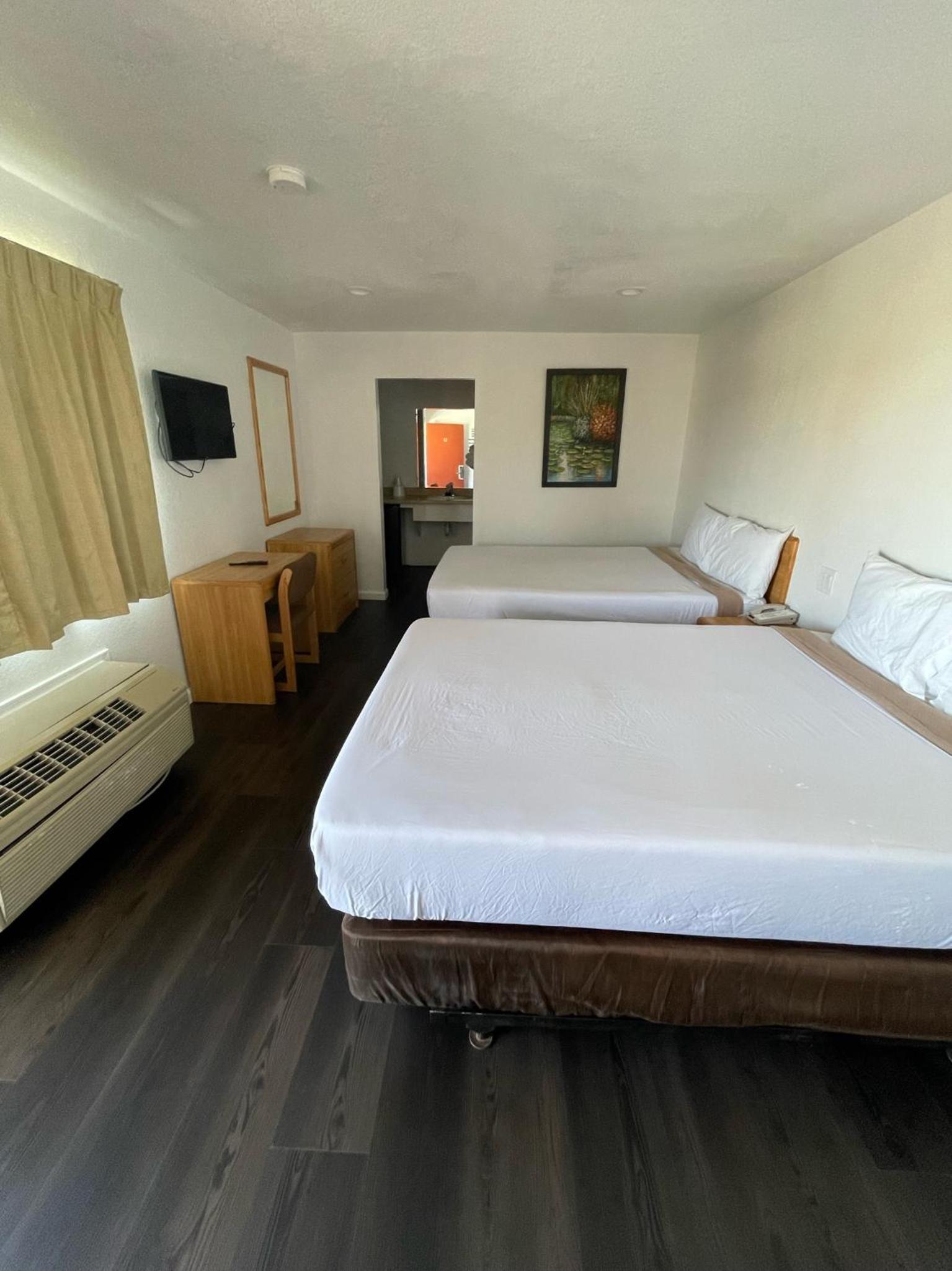 Palms Inn & Suites photo 2