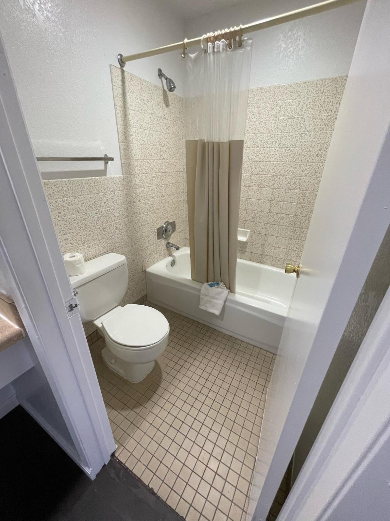 Palms Inn & Suites photo 6