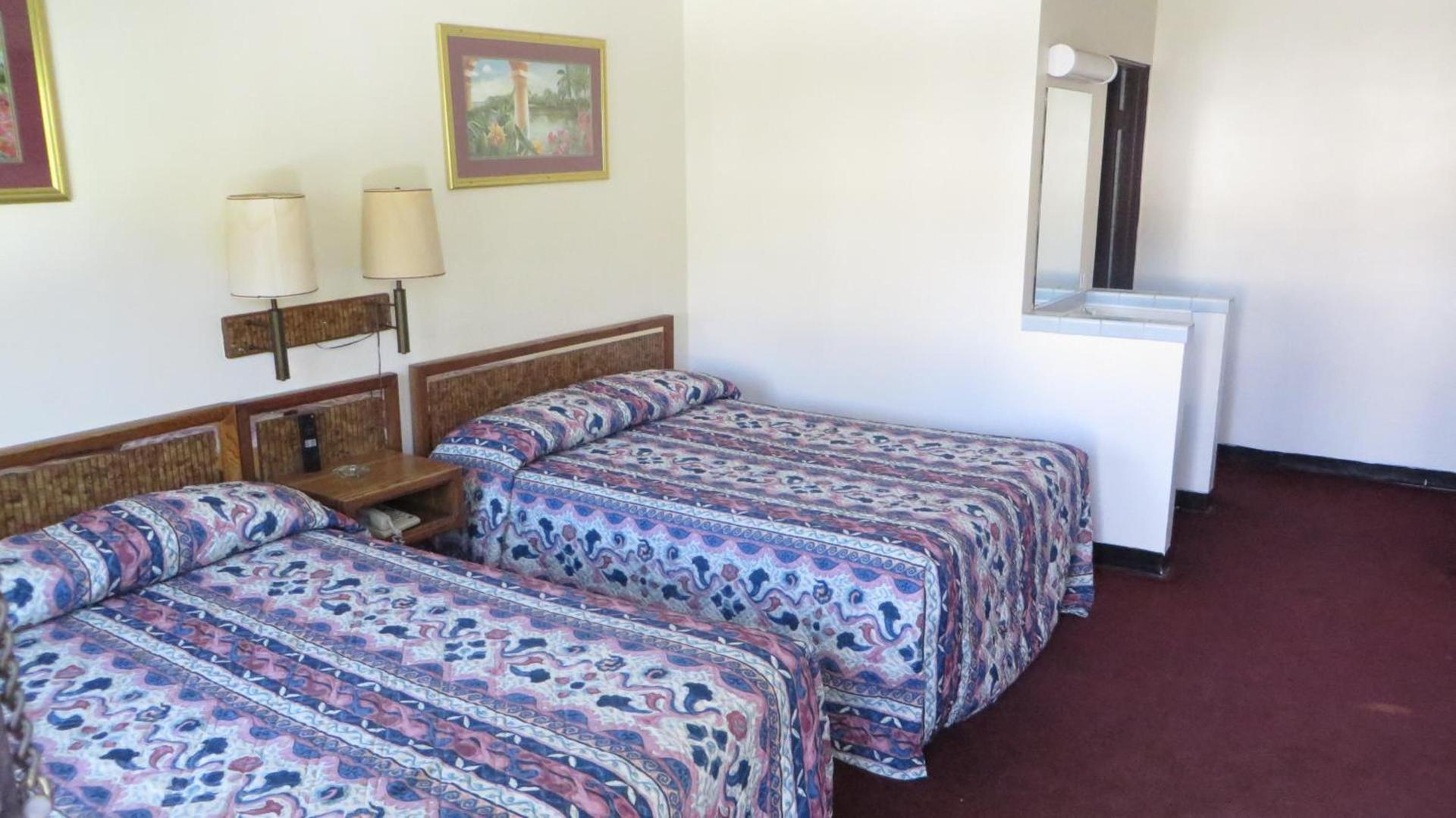 Eagle Rock Motel photo 16