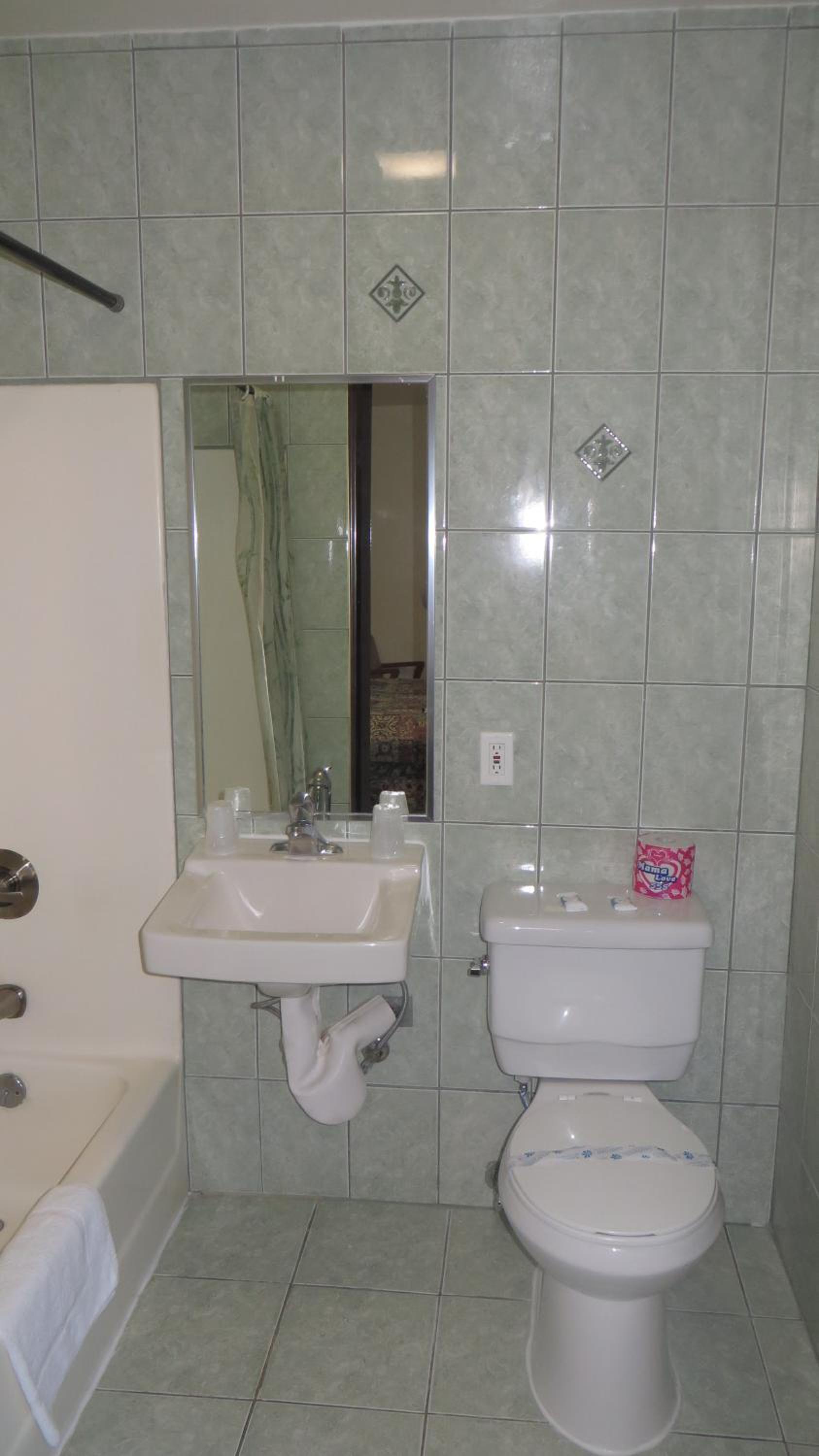 Eagle Rock Motel photo 25