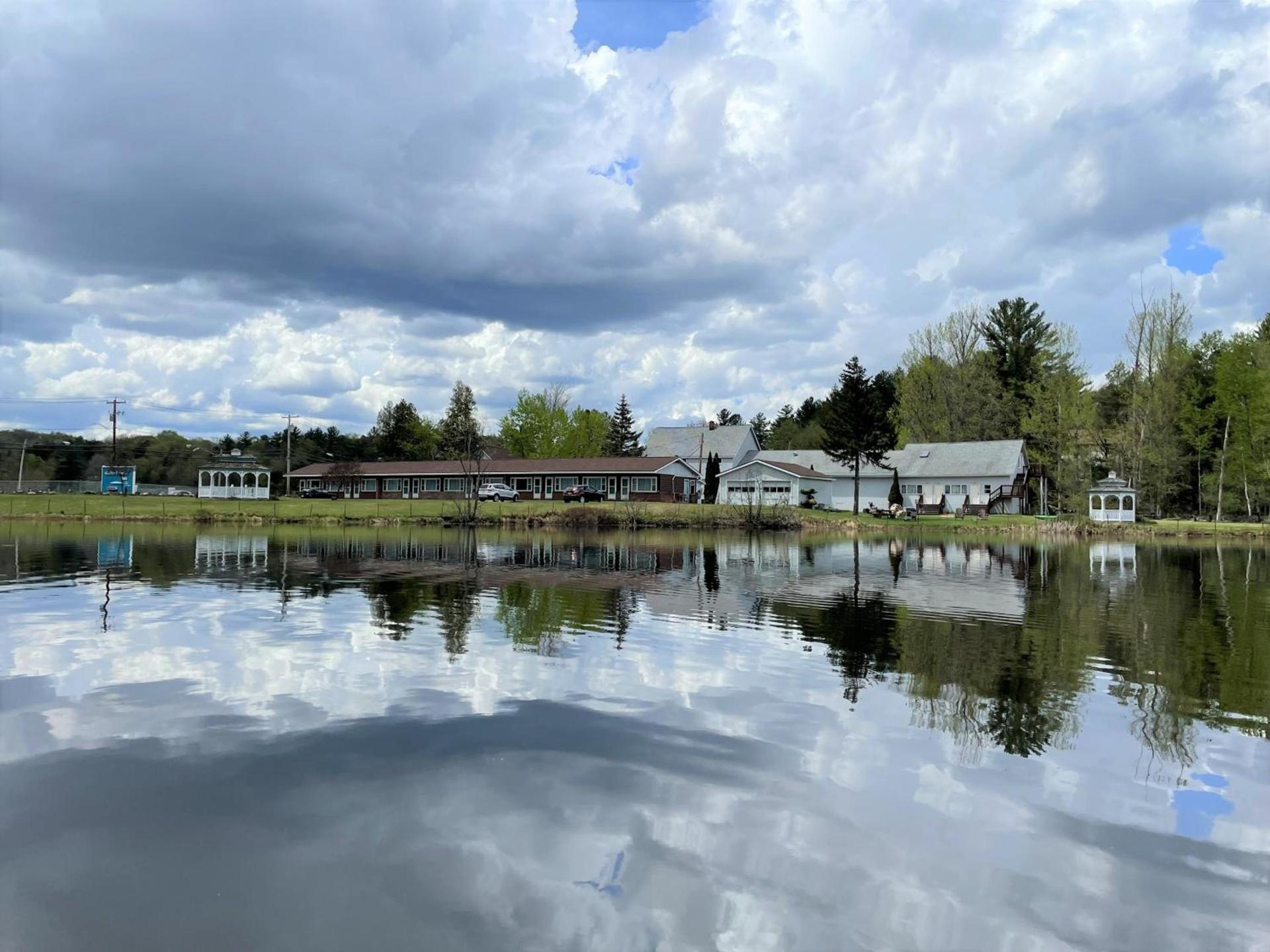 Sara Placid Inn & Suites photo 69