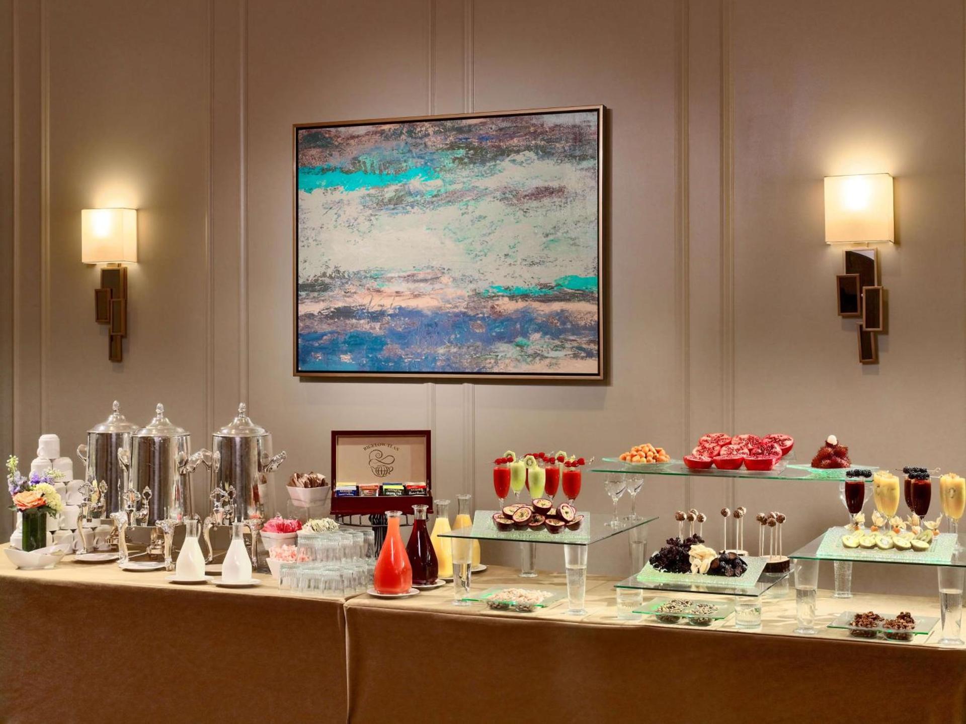 The Royal Sonesta Harbor Court Baltimore photo 64