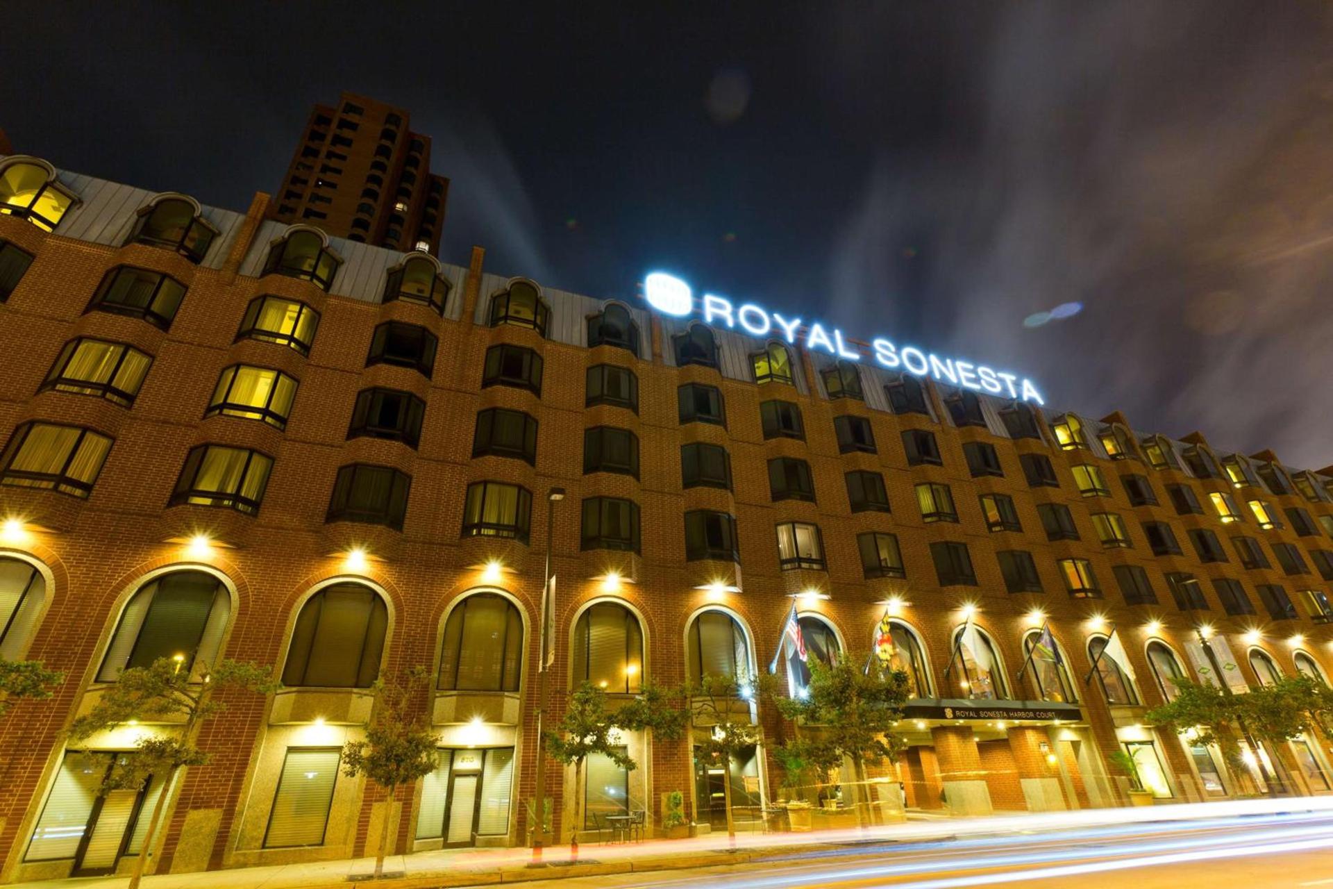The Royal Sonesta Harbor Court Baltimore photo 2