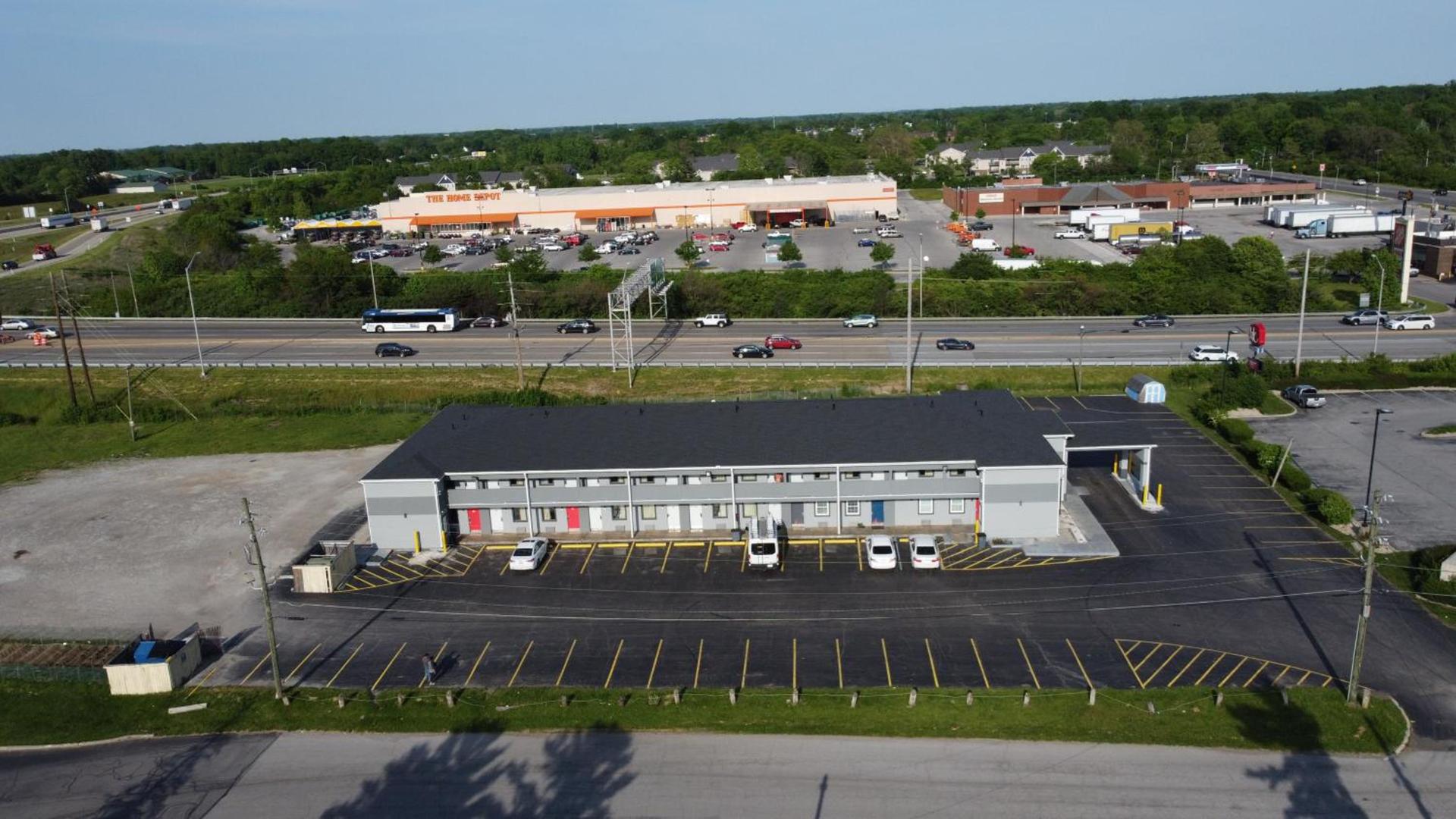 Days Inn by Wyndham Indianapolis East Post Road photo 15