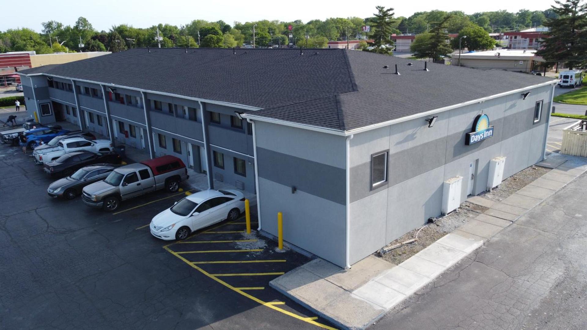 Days Inn by Wyndham Indianapolis East Post Road photo 23
