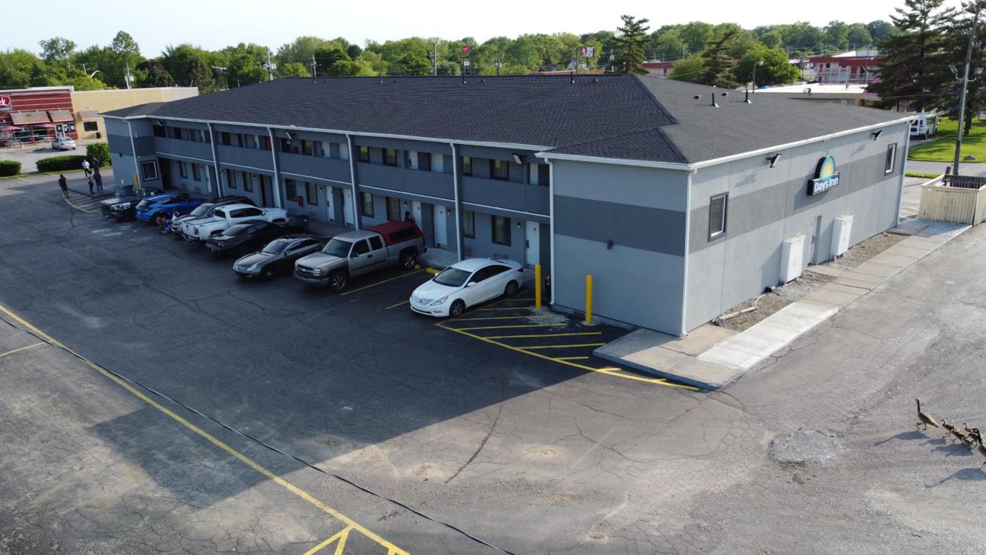 Days Inn by Wyndham Indianapolis East Post Road photo 22