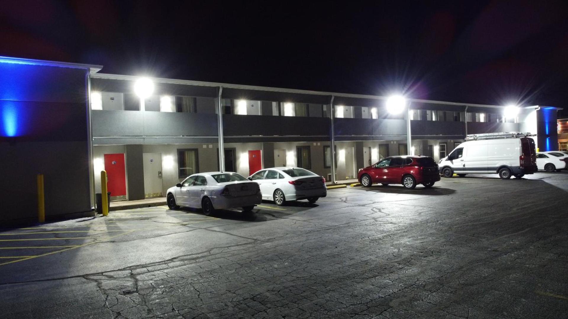 Days Inn by Wyndham Indianapolis East Post Road photo 39