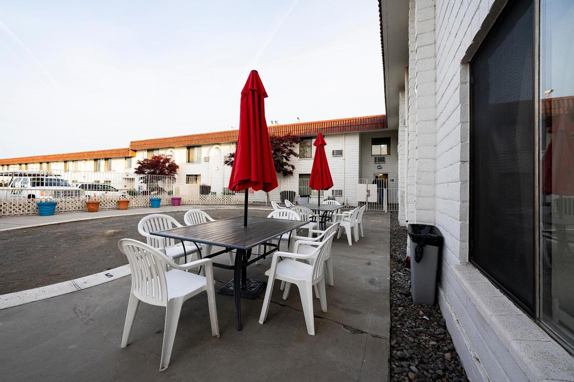 Hermiston Inn & Suites photo 54