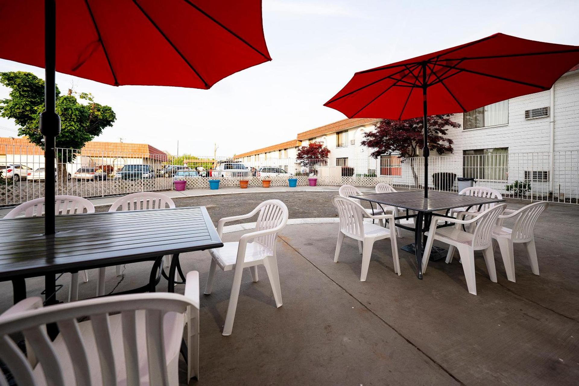 Hermiston Inn & Suites photo 56