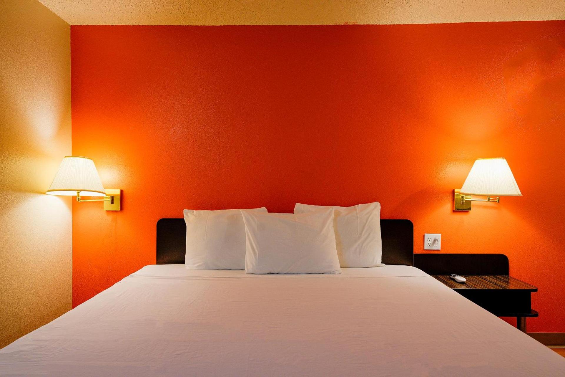 Hermiston Inn & Suites photo 42