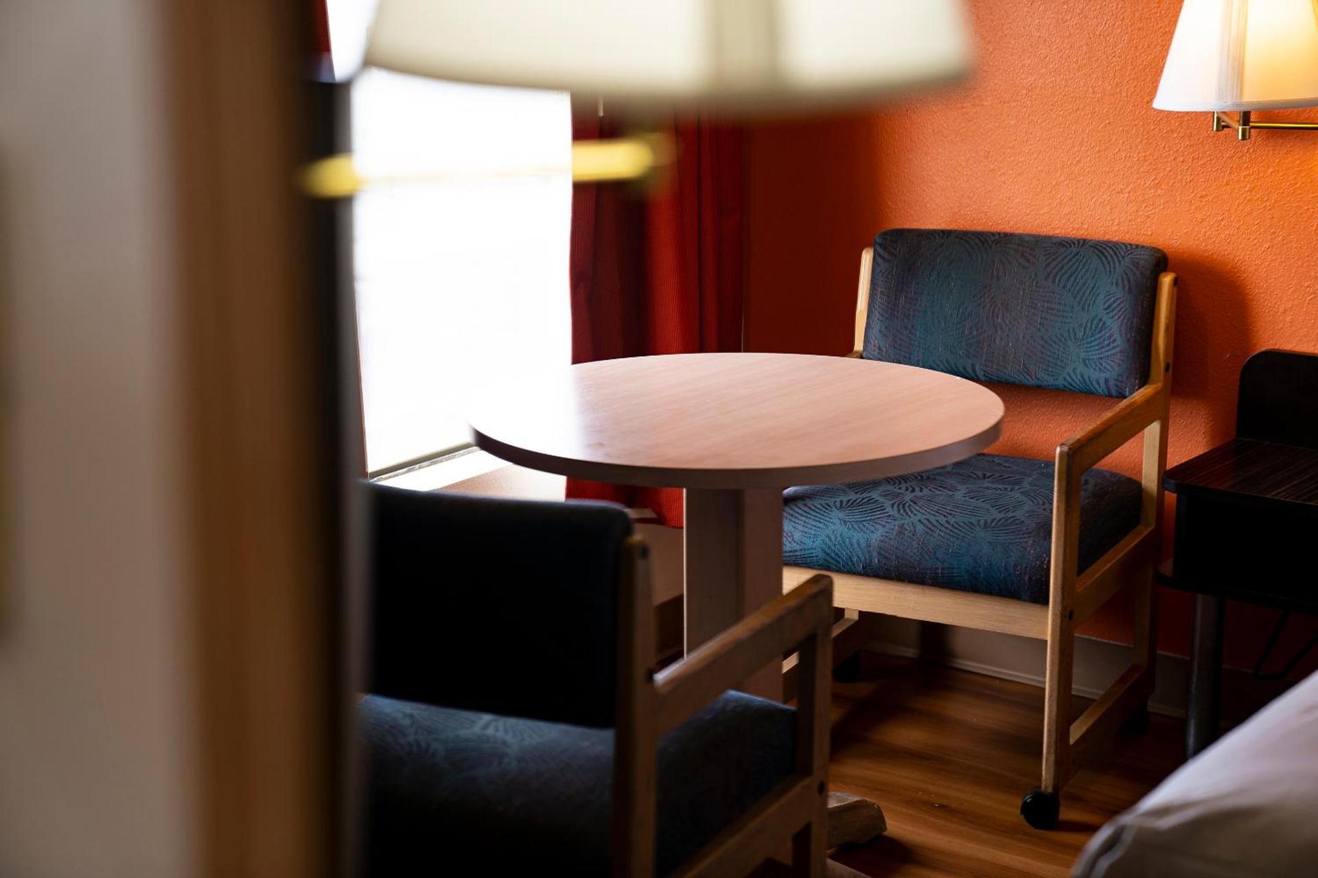 Hermiston Inn & Suites photo 44