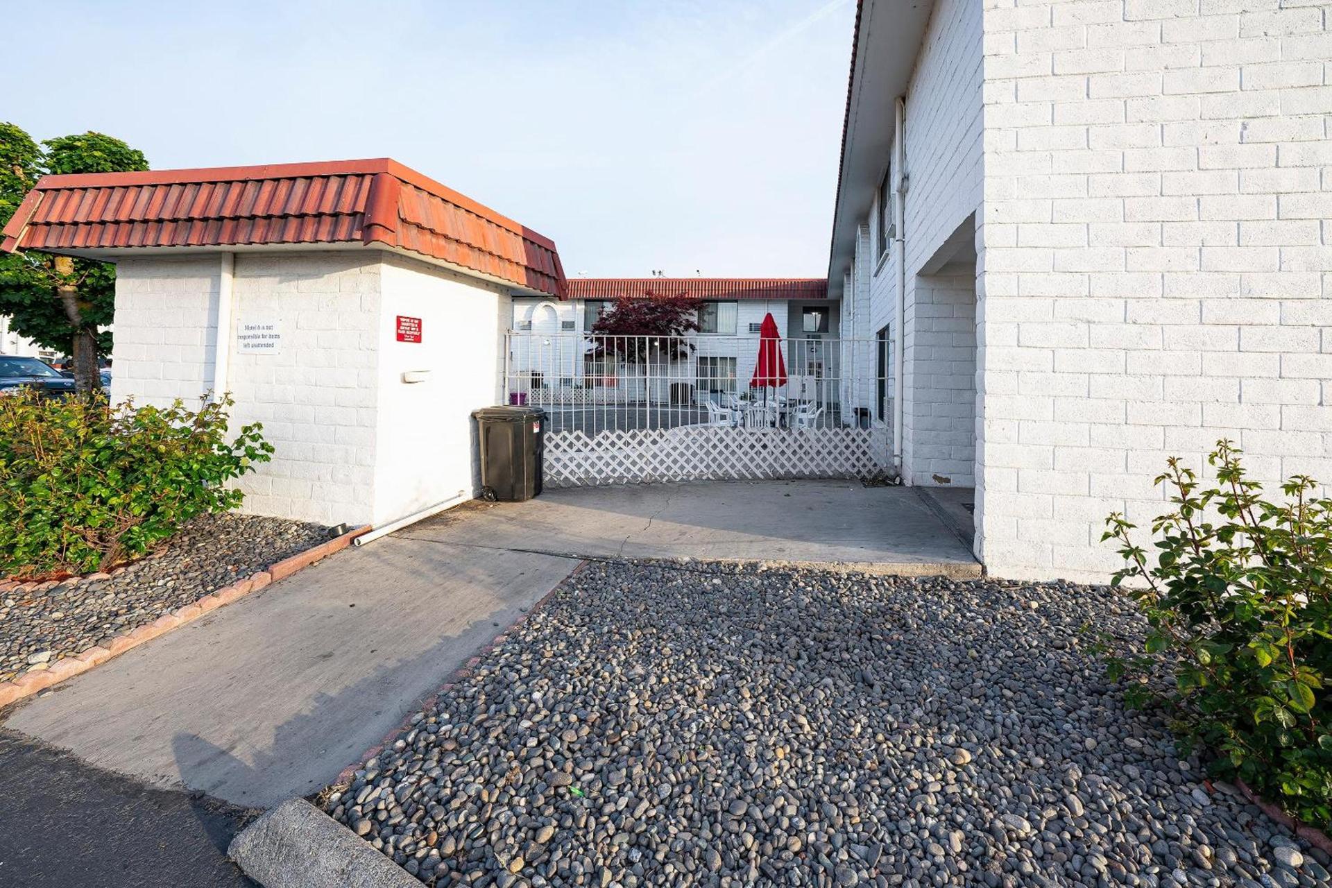 Hermiston Inn & Suites photo 53