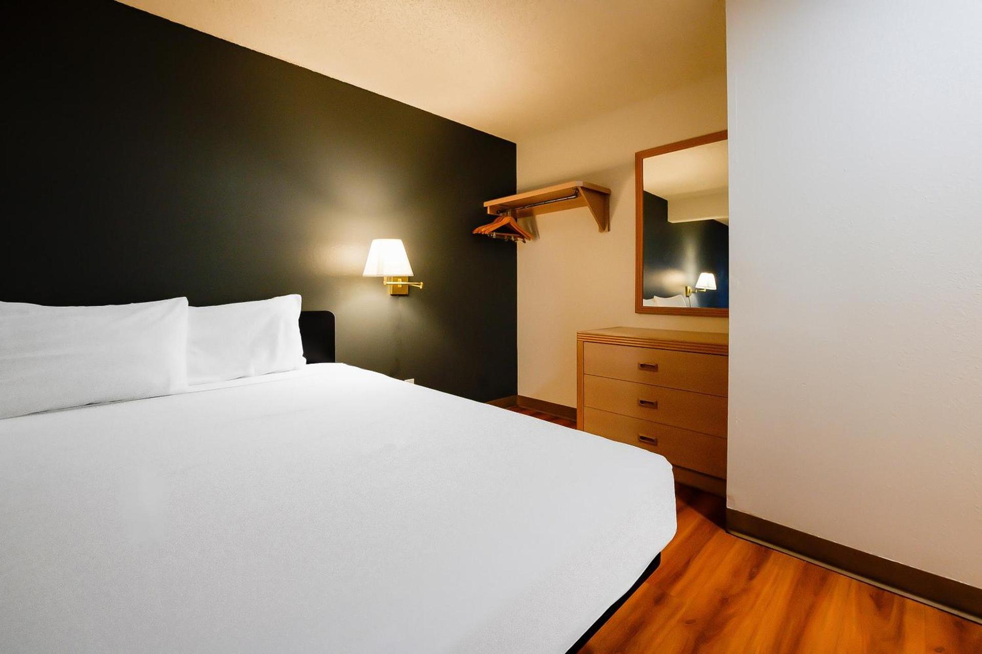 Hermiston Inn & Suites photo 13