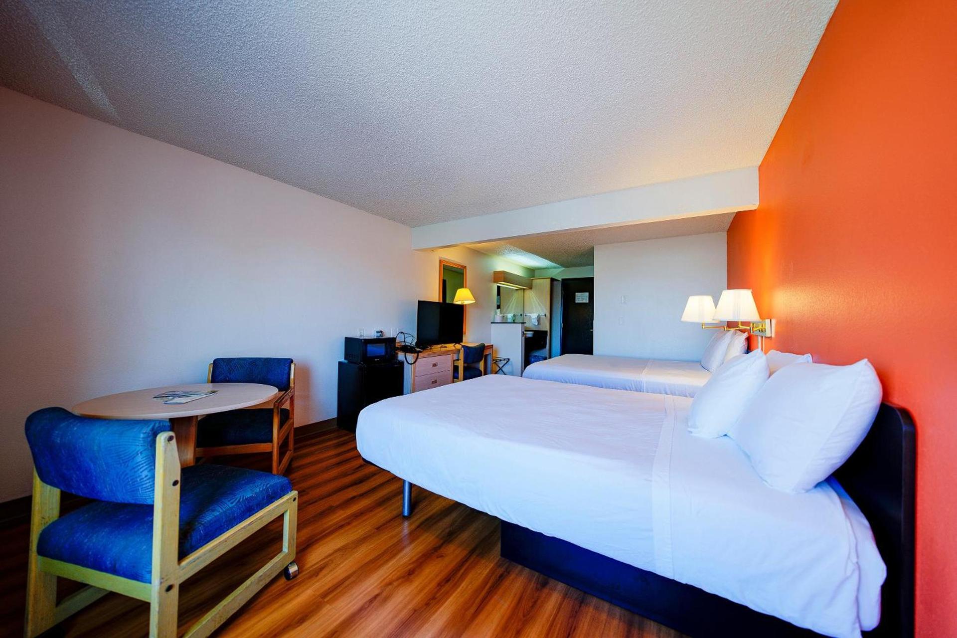 Hermiston Inn & Suites photo 81