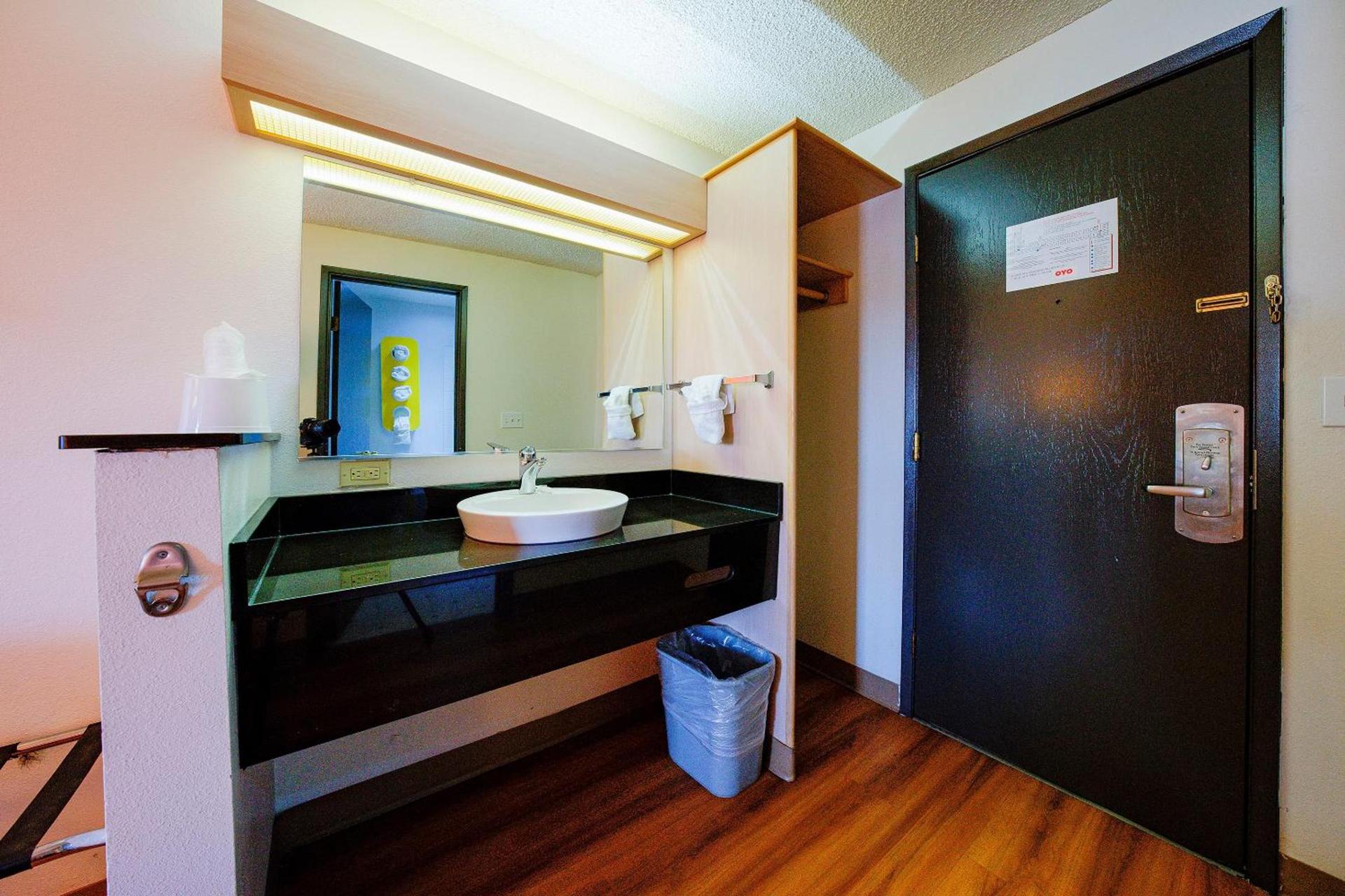 Hermiston Inn & Suites photo 28