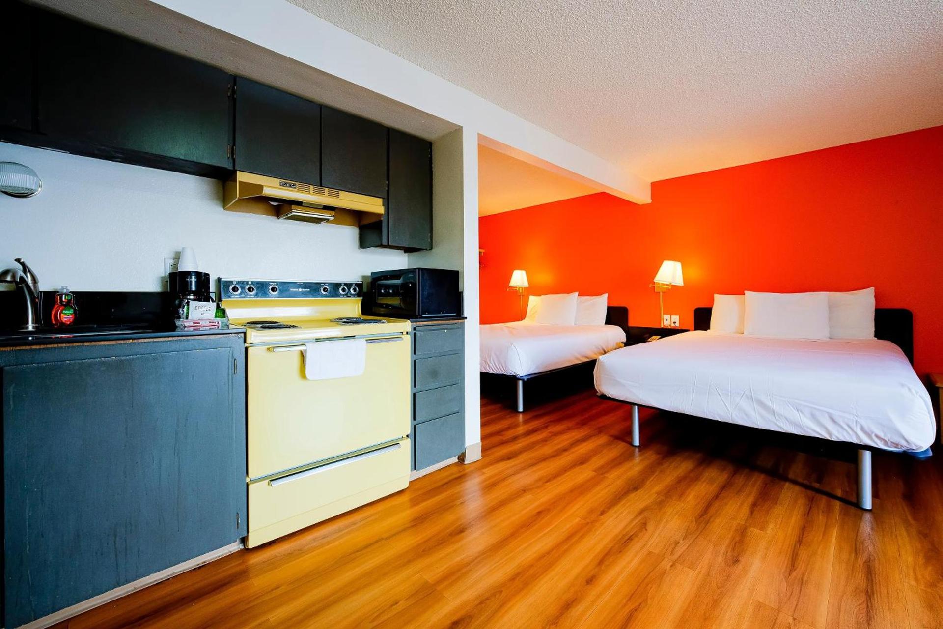 Hermiston Inn & Suites photo 10