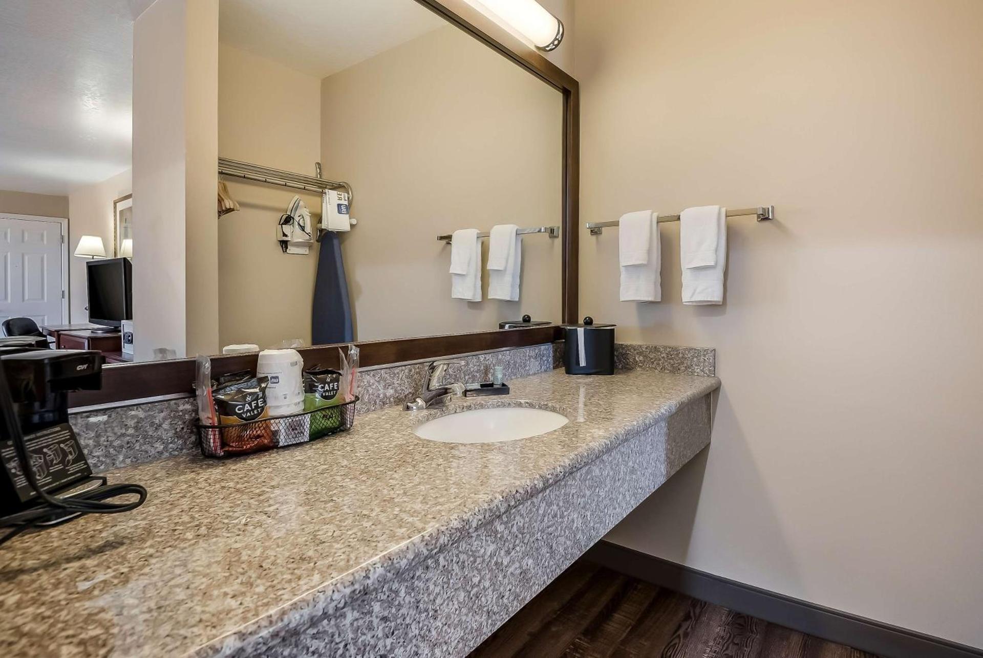 SureStay Hotel by Best Western Fernley photo 26
