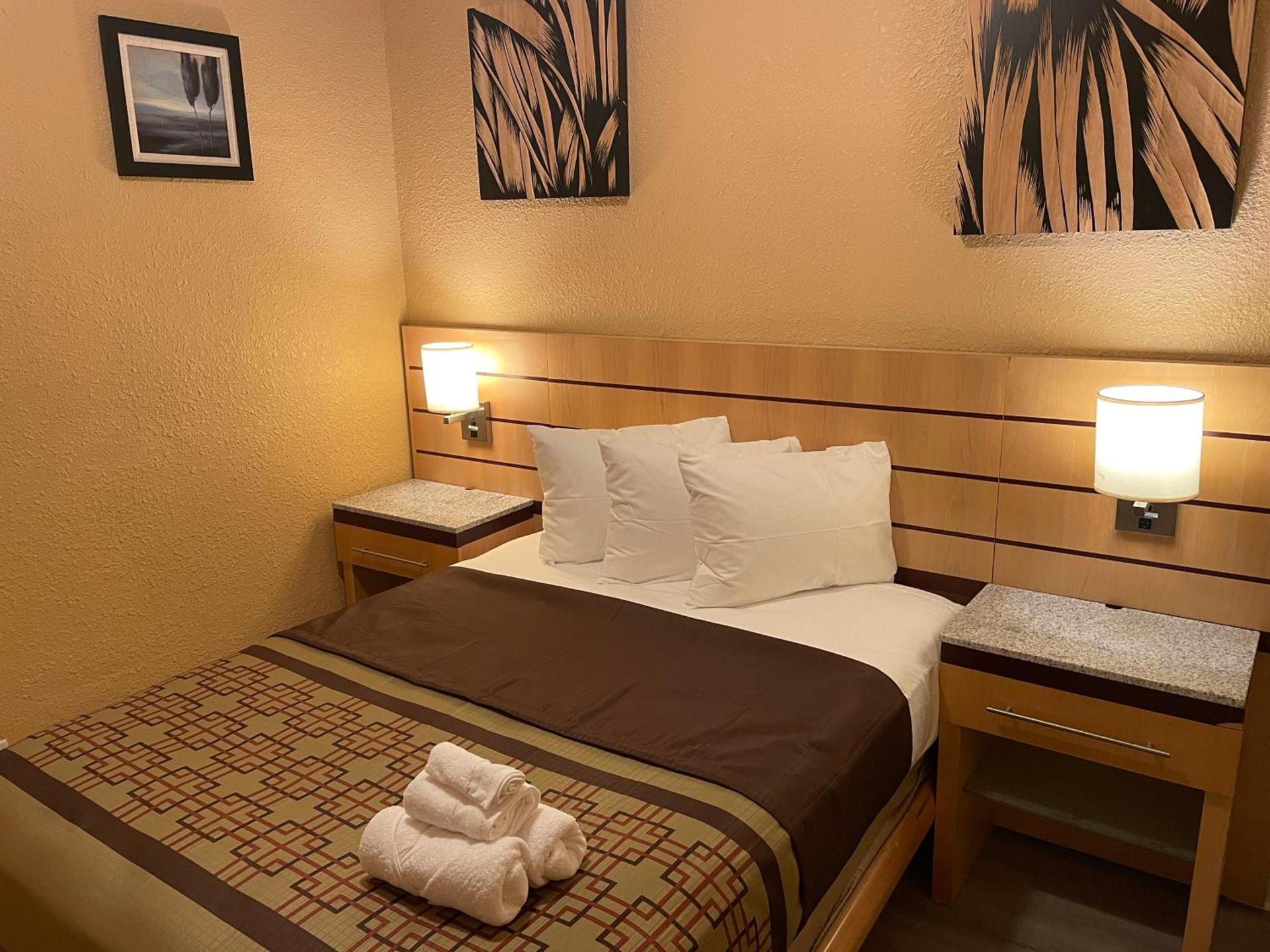 Sunburst Hotel photo 9