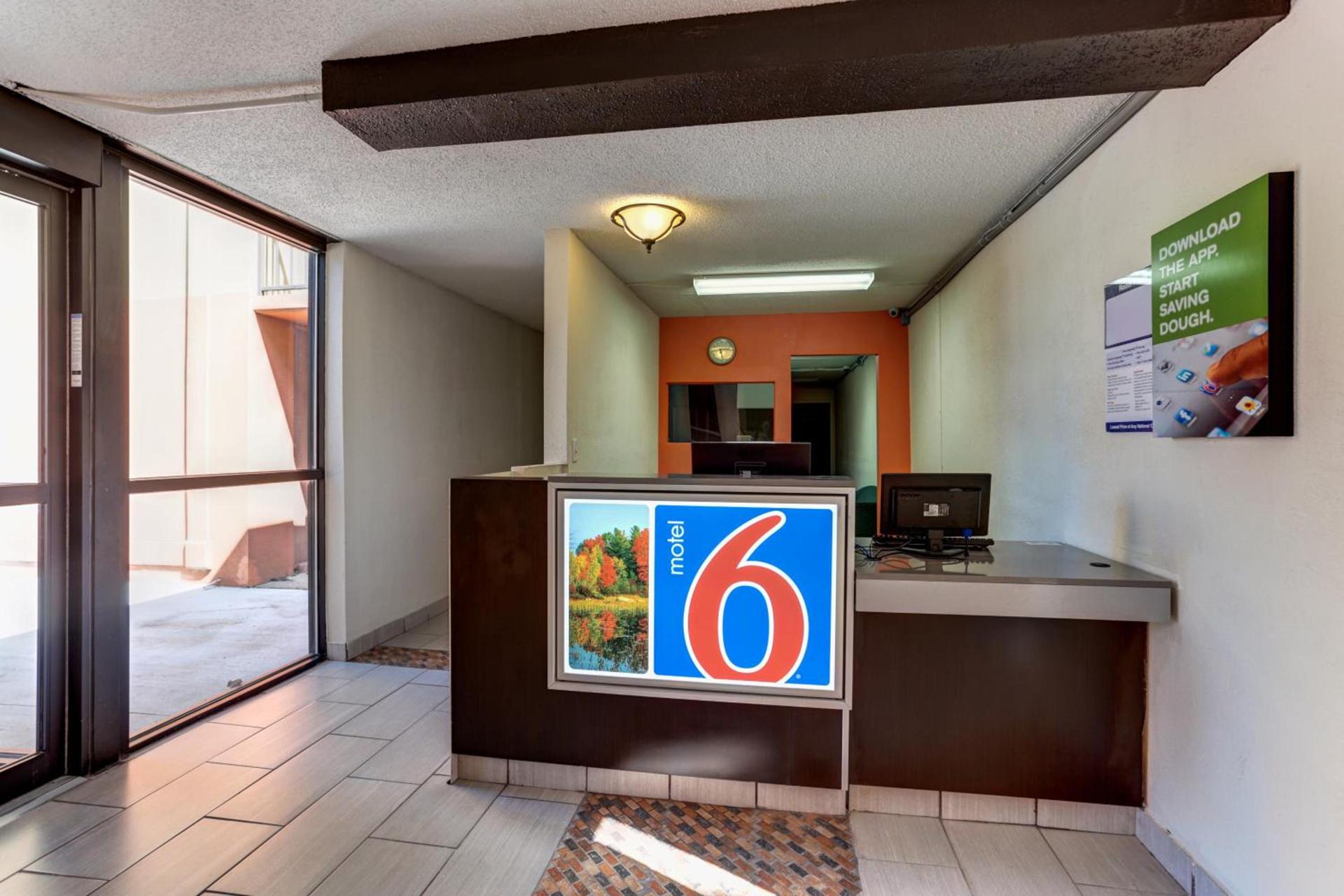 Motel 6 Jackson, TN photo 26