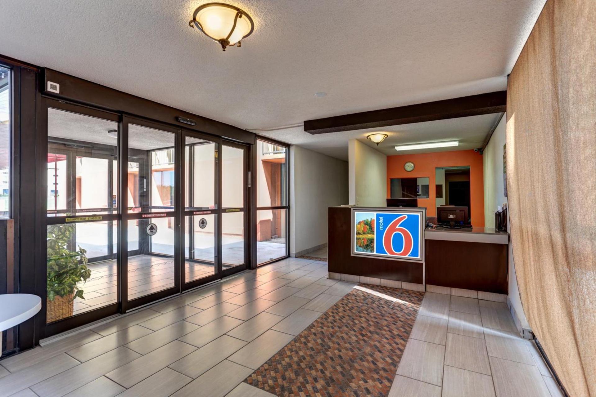 Motel 6 Jackson, TN photo 27
