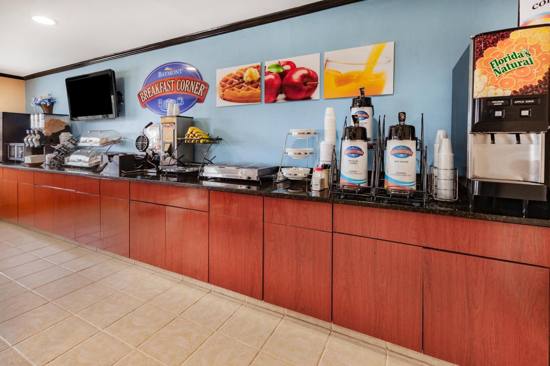 Baymont by Wyndham Perrysburg-Toledo photo 50