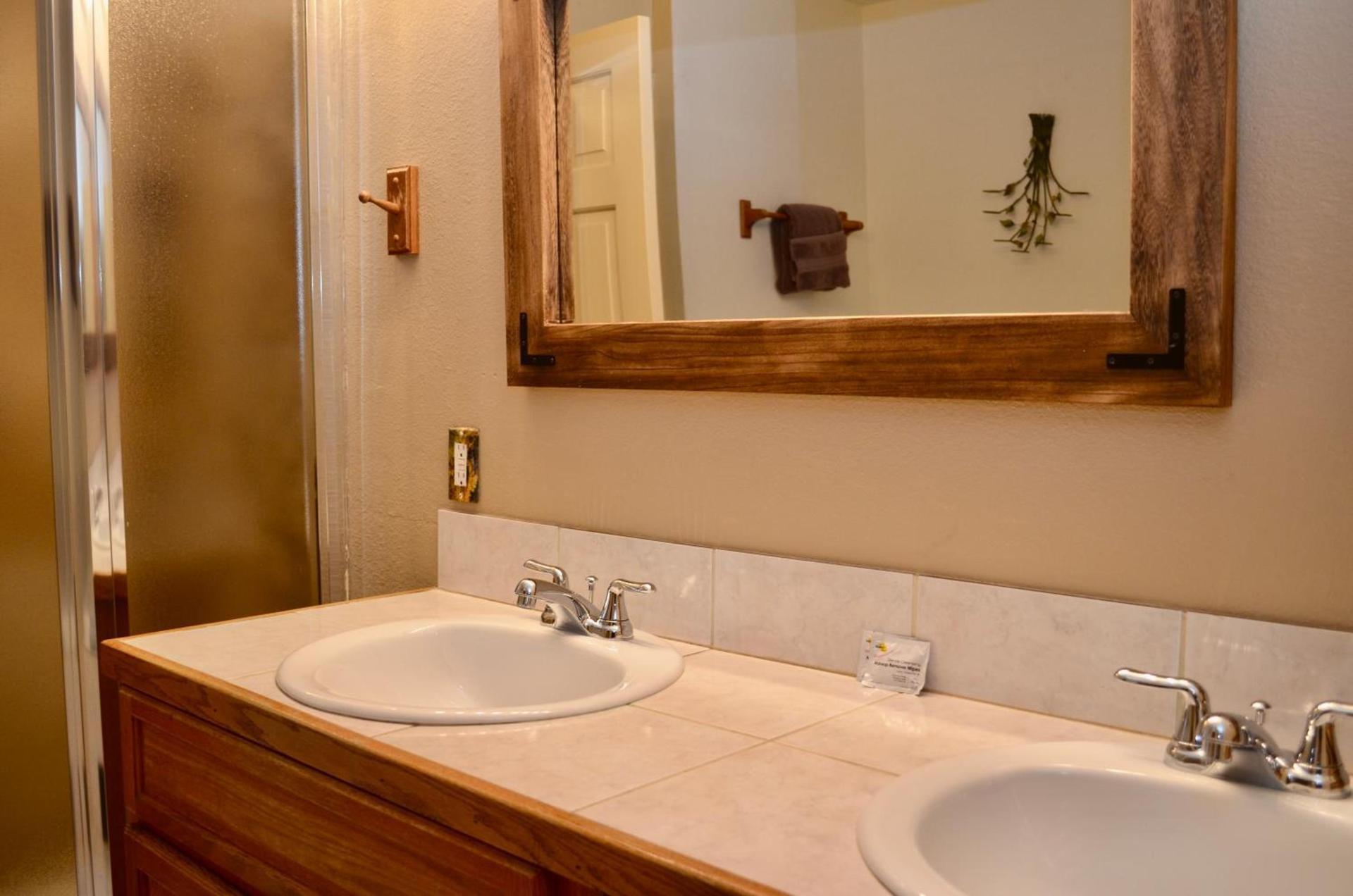 The Ouray Main Street Inn photo 95