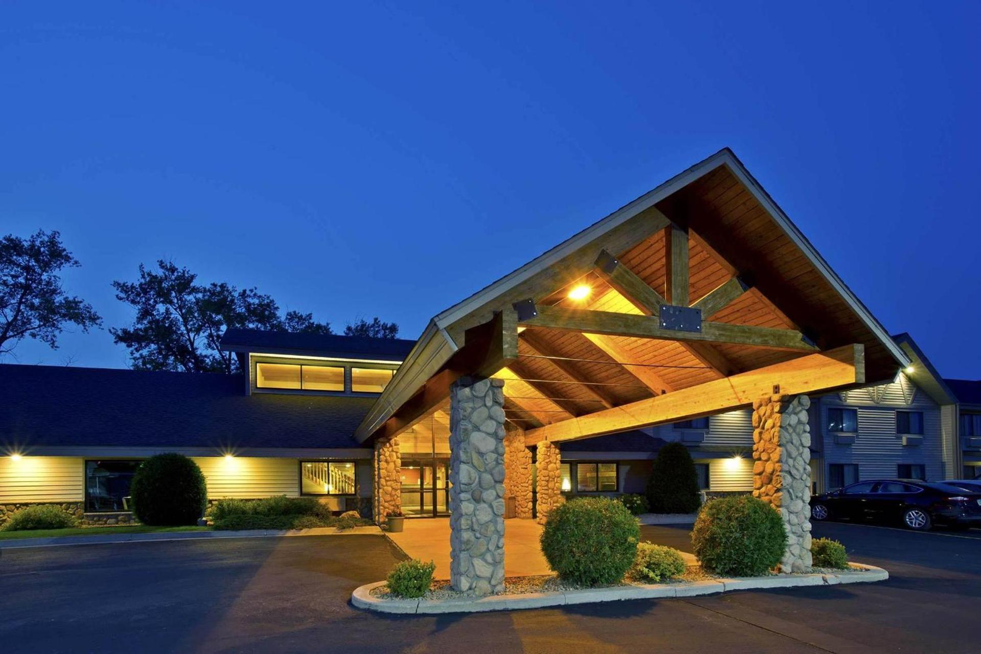 AmericInn by Wyndham Baudette photo 44