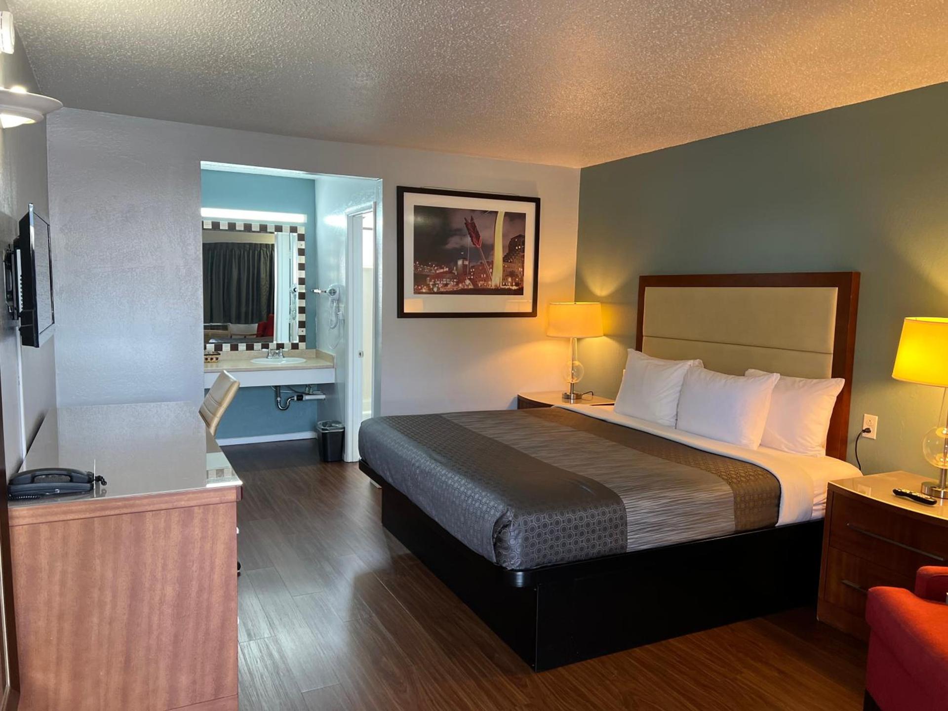 Sunset Inn photo 16