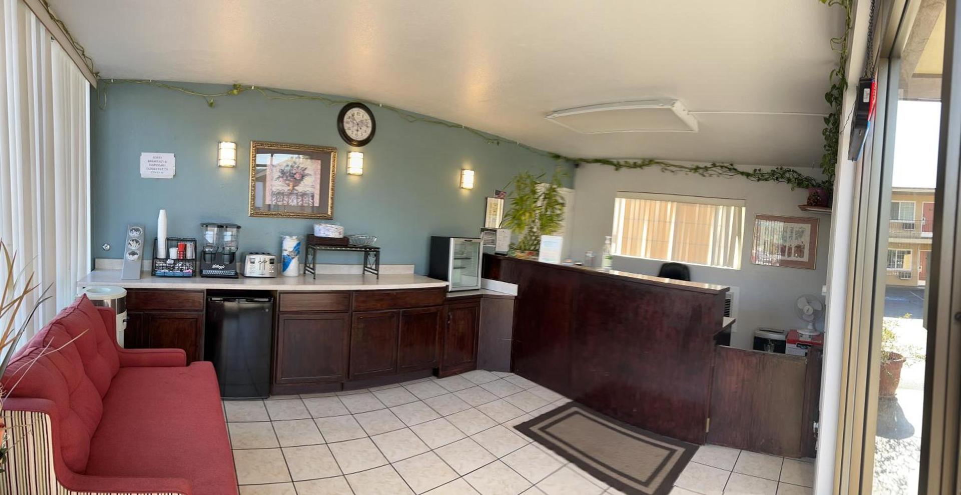 Sunset Inn photo 4