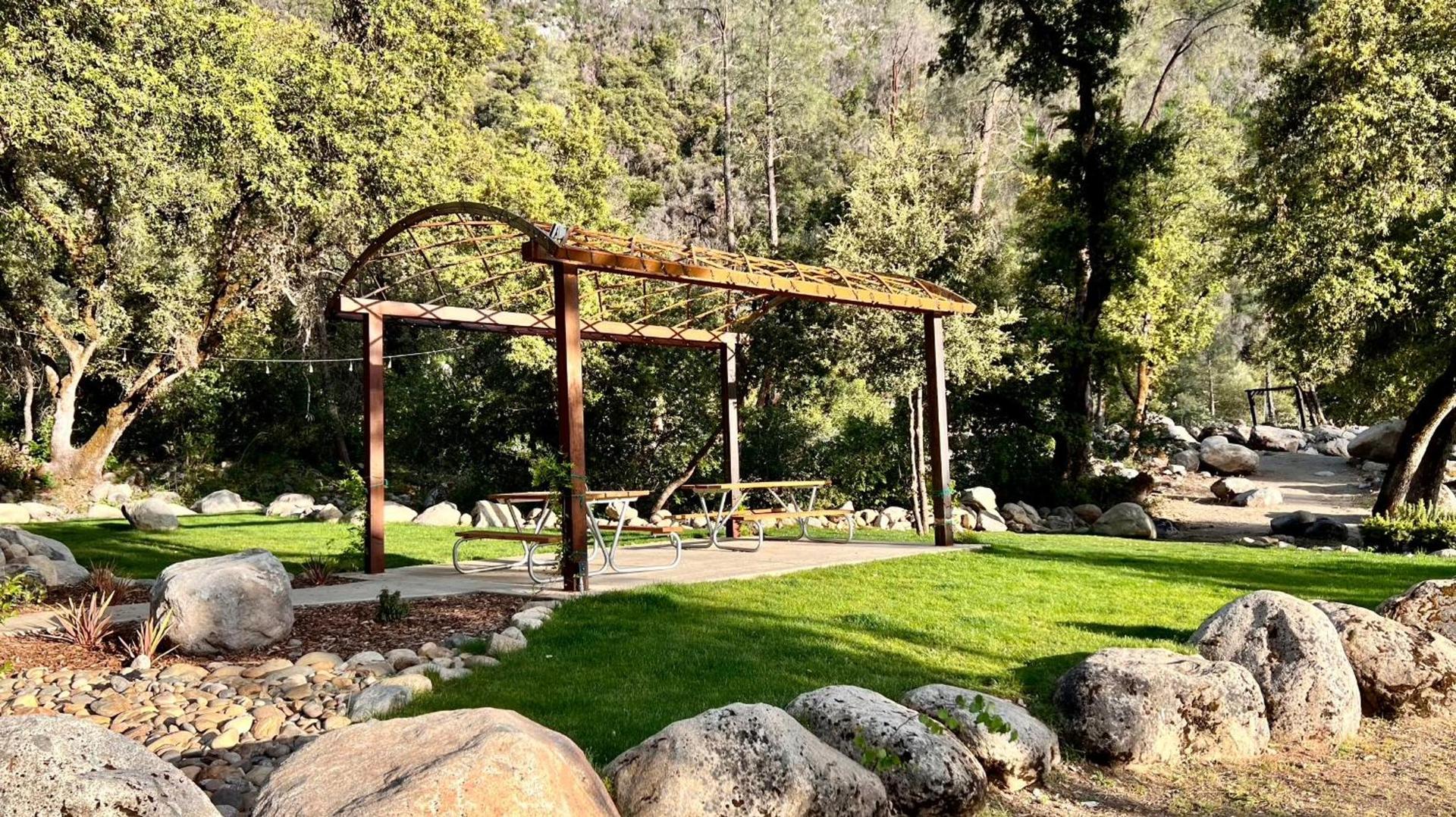 Yosemite View Lodge photo 88