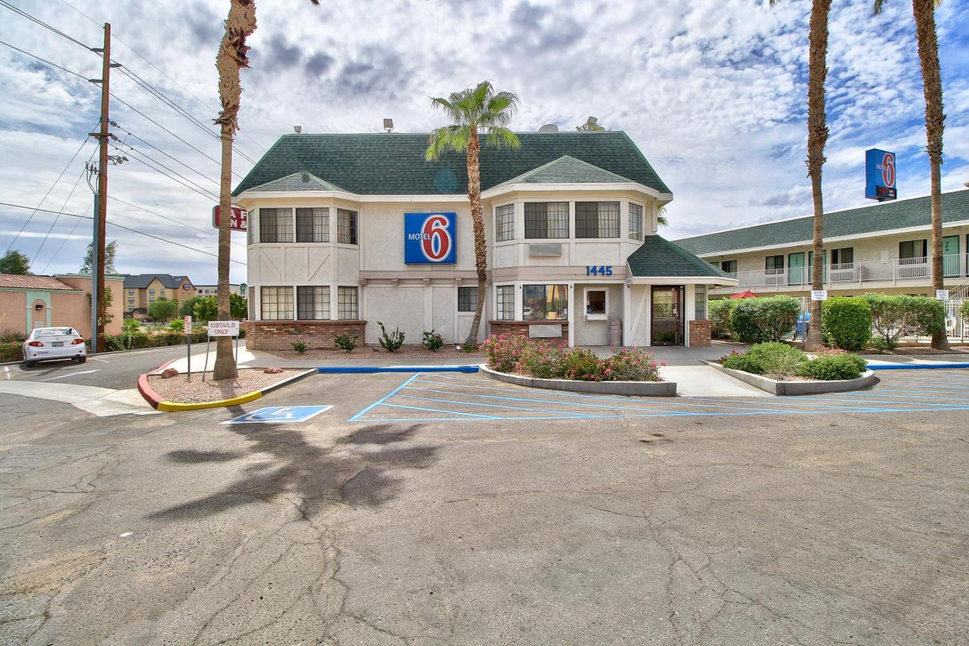 Motel 6-Yuma, AZ - East photo 5