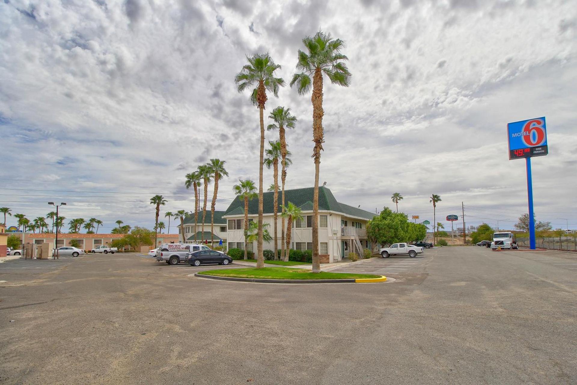 Motel 6-Yuma, AZ - East photo 7