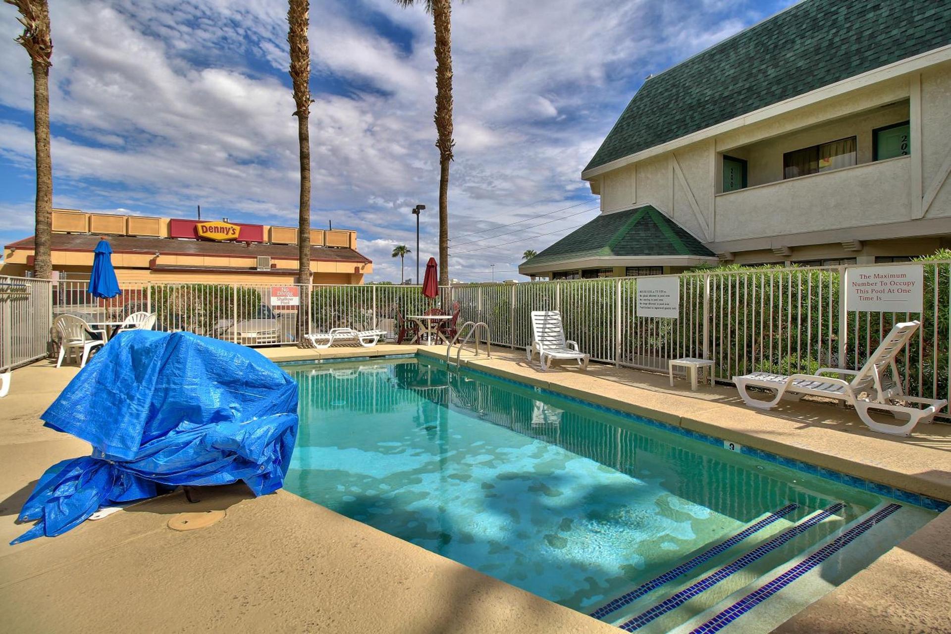 Motel 6-Yuma, AZ - East photo 12