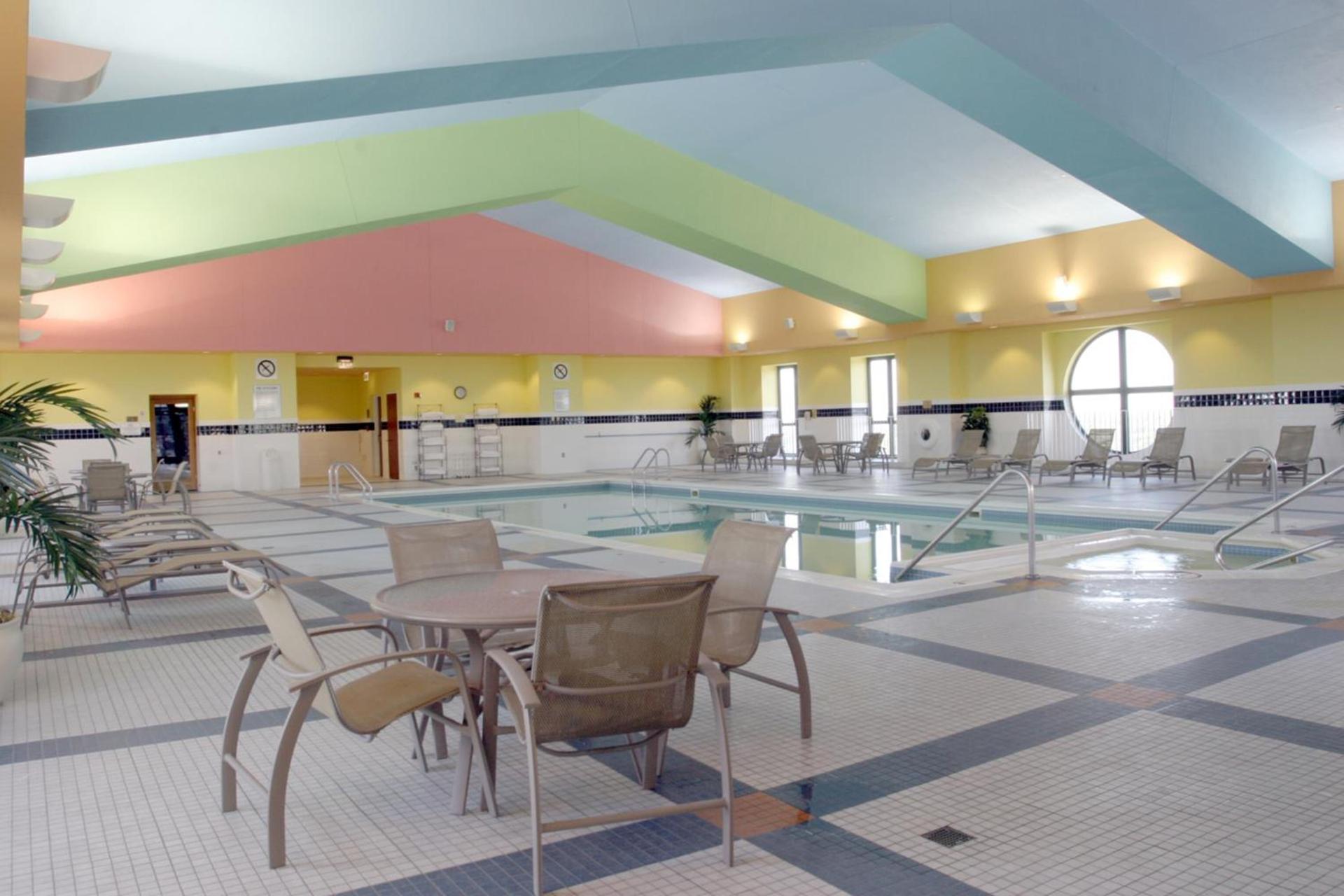 Holiday Inn Express & Suites Springfield by IHG photo 4