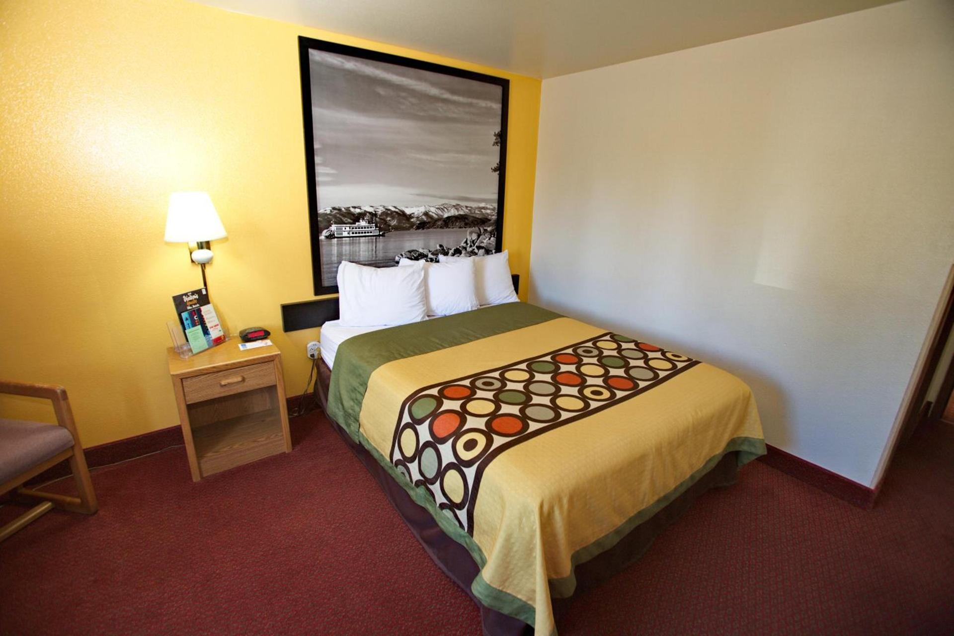 Super 8 by Wyndham Elko photo 30