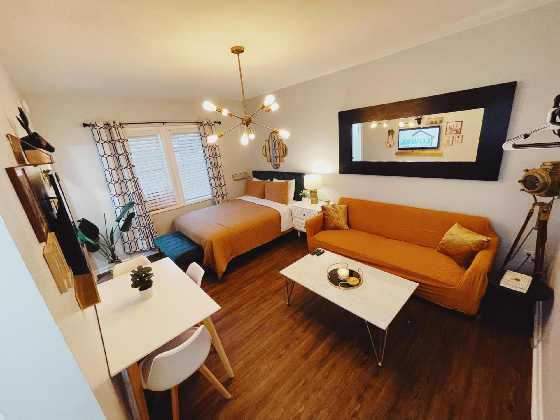 Nine20 Collins Apartments by Lowkl photo 64