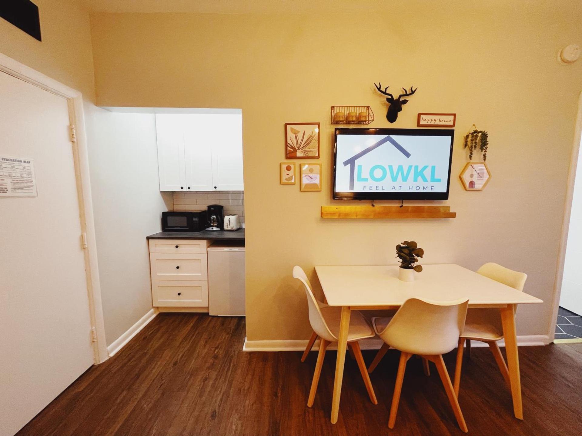 Nine20 Collins Apartments by Lowkl photo 71