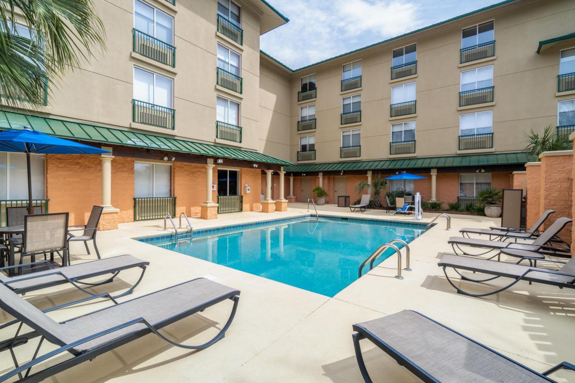 Holiday Inn Express Hotel & Suites Bluffton at Hilton Head Area by IHG photo 25